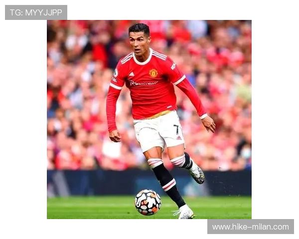 足球风云中的隐形巨星：那些看不见却决定比赛命运的球员